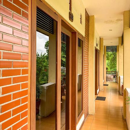 Urbanview Sasono Putro Condoongcatur By Reddoorz Kejayan Kültér fotó