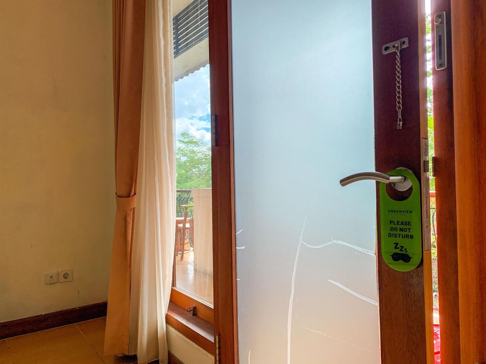 Urbanview Sasono Putro Condoongcatur By Reddoorz Kejayan Kültér fotó